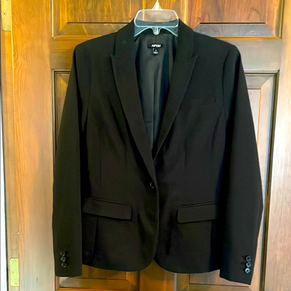 Apt.9 black blazer size 8 Black Tie EUC